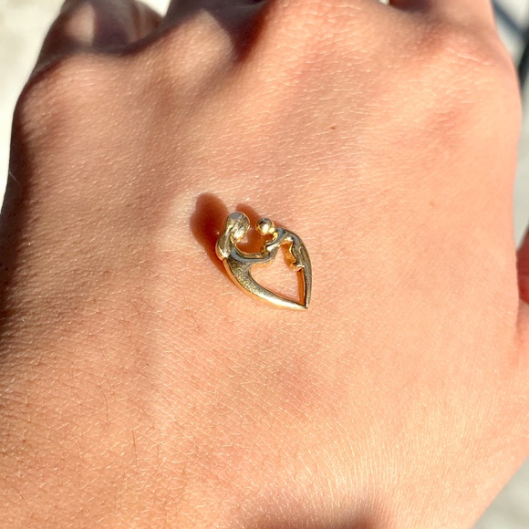 14K Real Yellow Gold Dainty Small "Mother & Child" Pendant. - Picture 9 of 10